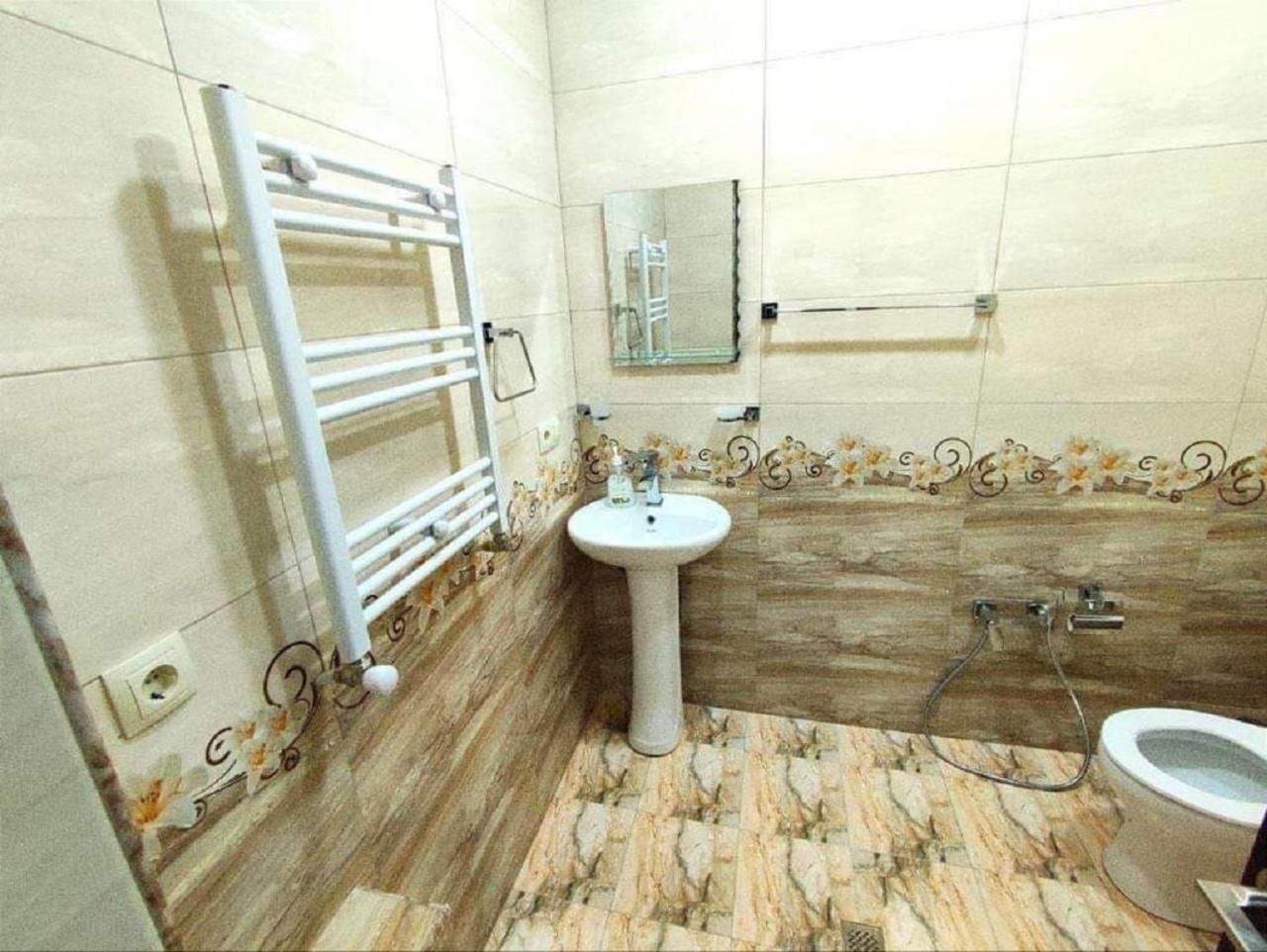 Aygestan Apartments Yerevan Exterior photo