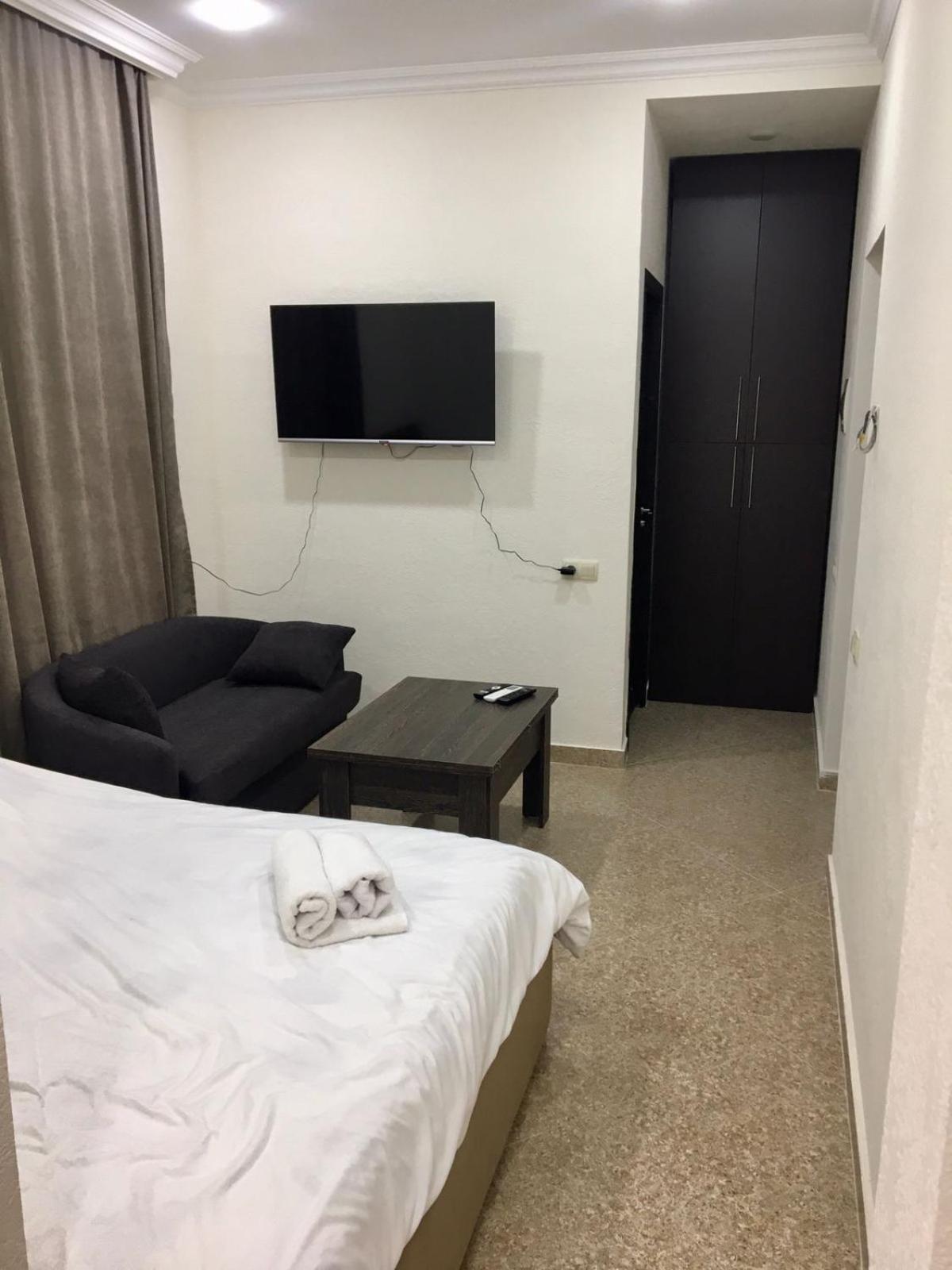 Aygestan Apartments Yerevan Exterior photo